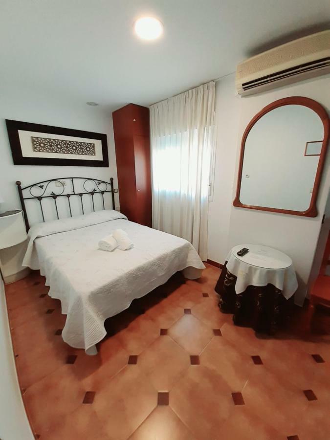 Hostal Kokkola Fuengirola Exterior photo