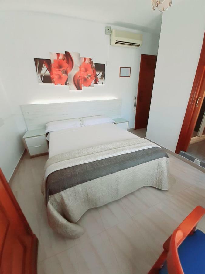 Hostal Kokkola Fuengirola Exterior photo