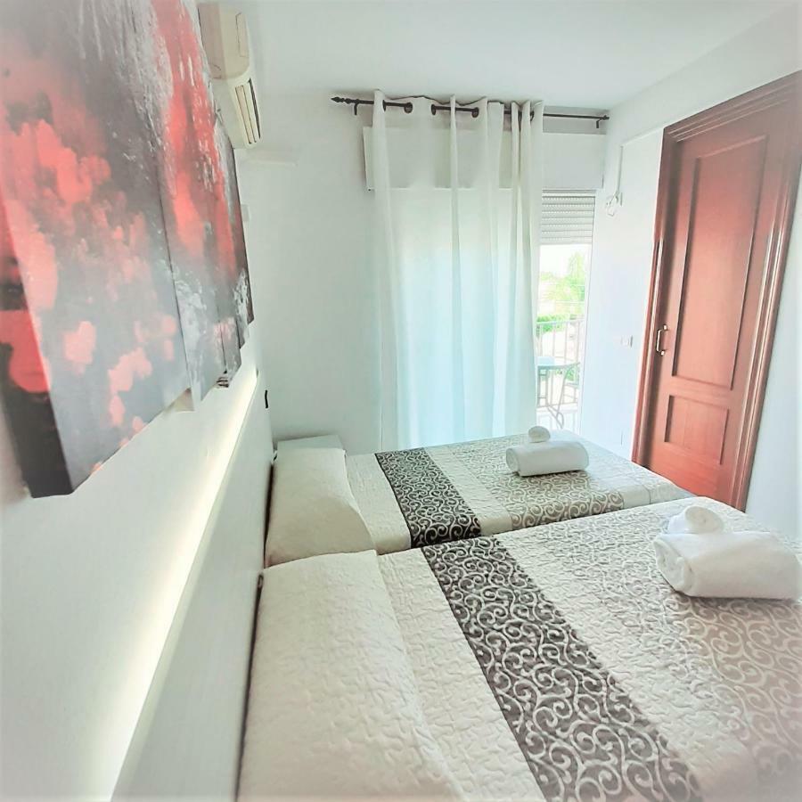 Hostal Kokkola Fuengirola Exterior photo