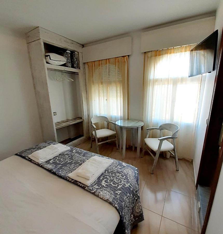 Hostal Kokkola Fuengirola Exterior photo